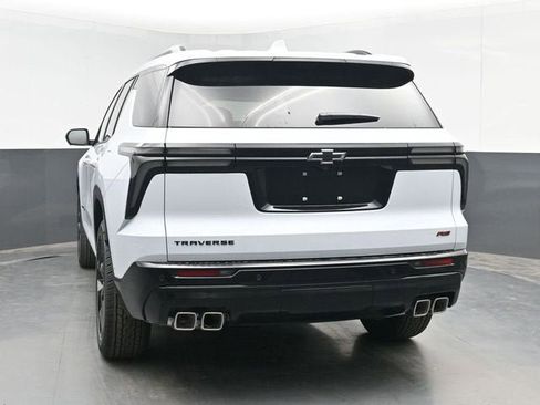 New 2026 Chevrolet Traverse RS w/ LPO, Floor Liner Package FWD image 12