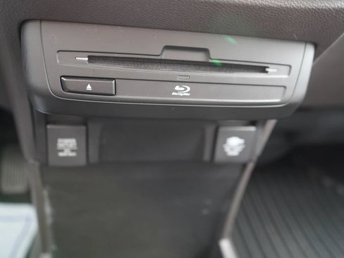 Used 2018 Honda Odyssey Elite image 11