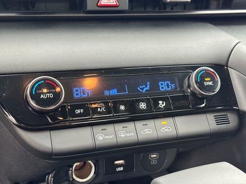 New 2026 Hyundai Elantra Sport FWD image 19