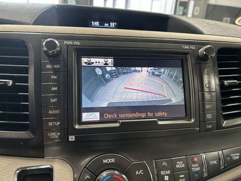 Used 2012 Toyota Sienna Limited w/ Premium Pkg AWD/4WD image 14