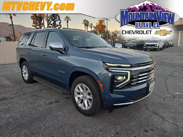 Used 2025 Chevrolet Tahoe Premier RWD image 1