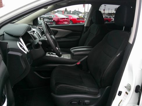 Used 2017 Nissan Murano SV image 13