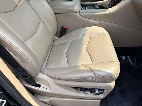 Used 2020 Cadillac Escalade Platinum AWD/4WD image 28