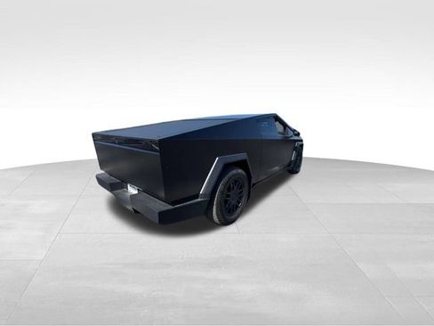 Used 2025 Tesla Cybertruck AWD Crew Cab image 10