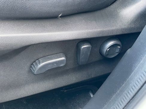 Used 2021 Subaru Forester Premium image 14