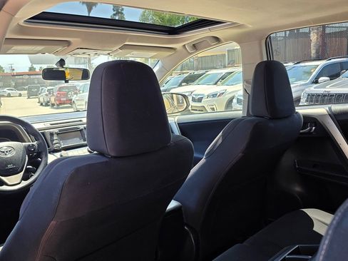 Used 2014 Toyota RAV4 XLE FWD image 23