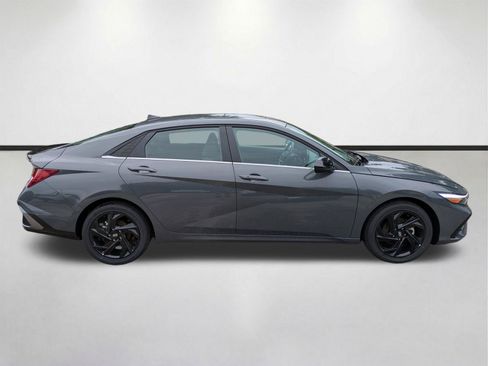 New 2026 Hyundai Elantra SEL Sport Premium FWD image 3
