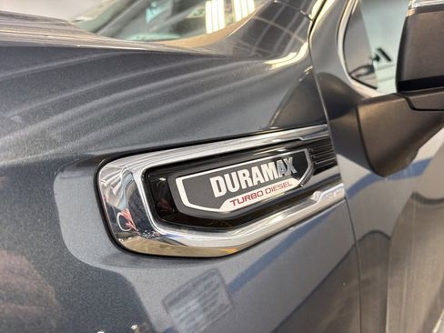 Used 2020 GMC Sierra 1500 SLT w/ SLT Premium Plus Package image 4