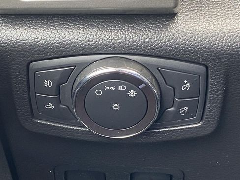 Used 2019 Ford F250 Lariat w/ Lariat Ultimate Package AWD/4WD image 17