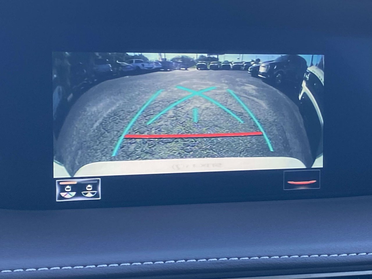 Used 2018 Lexus LS 500 w/ Accessory Package (Z2) RWD image 38