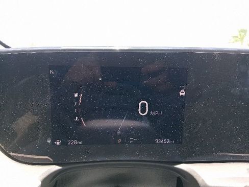 Used 2025 Buick Encore GX Sport Touring FWD image 7