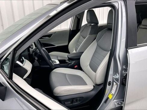 Used 2024 Toyota RAV4 Limited w/ Advanced Technology Package AWD/4WD image 8