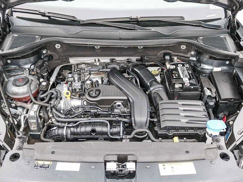 Used 2022 Volkswagen Taos SE image 27