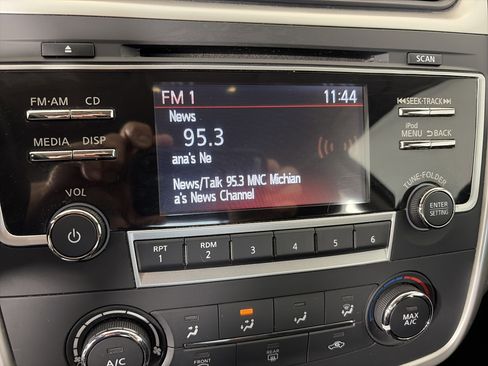 Used 2018 Nissan Altima 2.5 S w/ S Convenience Package image 17