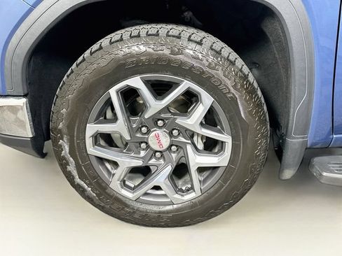 Used 2024 GMC Sierra 1500 SLT w/ SLT Premium Plus Package AWD/4WD image 35