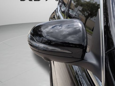 Used 2022 Mercedes-Benz GLB 250 4MATIC image 14
