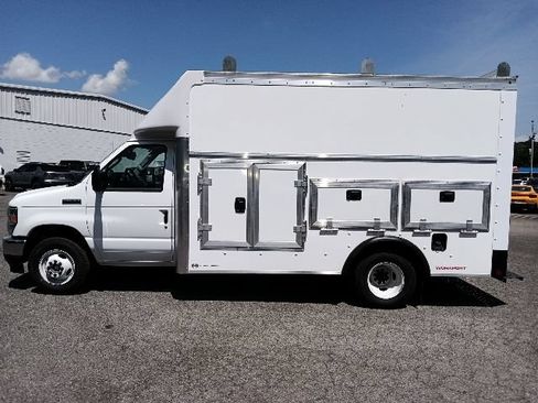New 2026 Ford E-350 and Econoline 350 Super Duty w/ Power Equipment Group RWD image 6