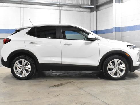 Used 2024 Buick Encore GX Preferred FWD image 29