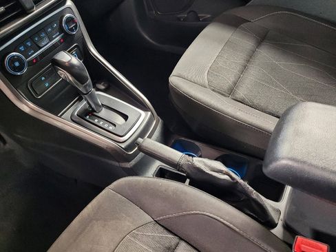 Used 2019 Ford EcoSport SE w/ SE Convenience Package image 26