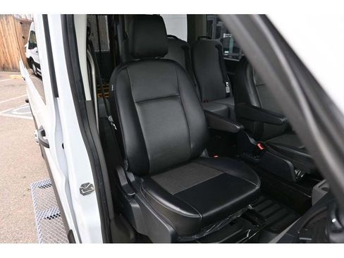 Used 2022 Ford Transit 350 XL image 16