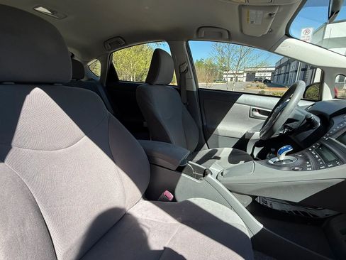 Used 2011 Toyota Prius Three w/ Navigation Pkg FWD image 19