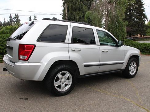 Used 2007 Jeep Grand Cherokee Laredo RWD image 3