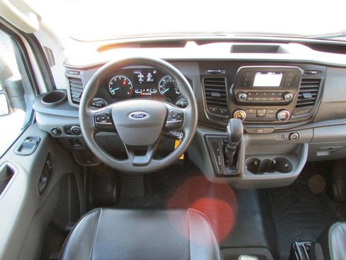 Used 2022 Ford Transit 250 Medium Roof image 17