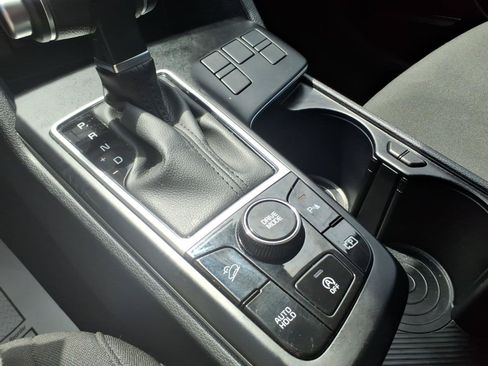 Used 2025 Kia Sportage LX FWD image 25