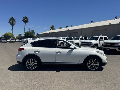 Used 2016 INFINITI QX50 2WD w/ Technology Package image 11