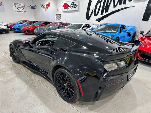 Used 2015 Chevrolet Corvette Z06 w/ 3LZ Preferred Equipment Group RWD image 15