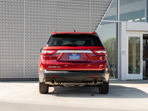 Used 2021 Chevrolet Traverse LT AWD/4WD image 29