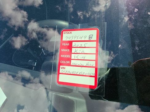 Certified 2025 Kia K4 GT-Line w/ GT-Line Sunroof Package FWD image 10