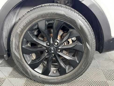 Used 2020 Kia Sorento EX FWD image 36