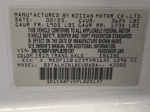 Used 2023 Nissan Versa SR w/ Trunk Package FWD image 33