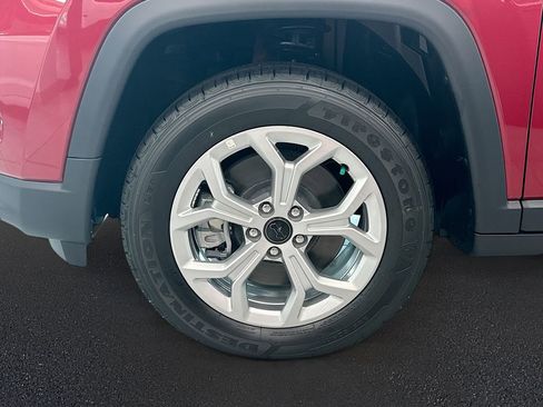 New 2025 Jeep Compass Latitude w/ Convenience Group image 33