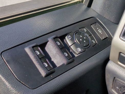 Used 2022 Ford F350 Lariat w/ Lariat Value Package image 27