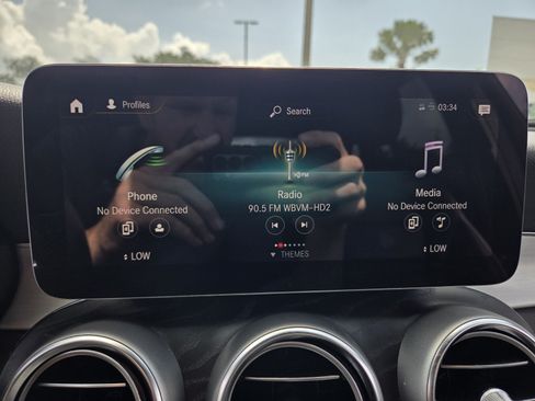 Used 2022 Mercedes-Benz GLC 300 image 23