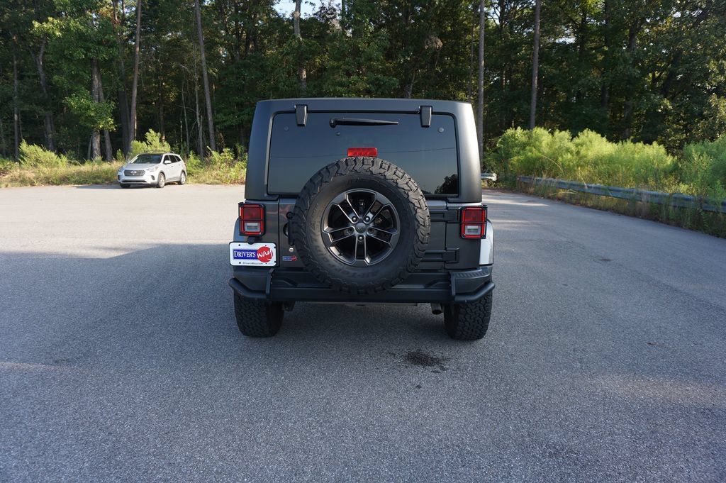 Used 2018 Jeep Wrangler Unlimited Sport AWD/4WD image 16