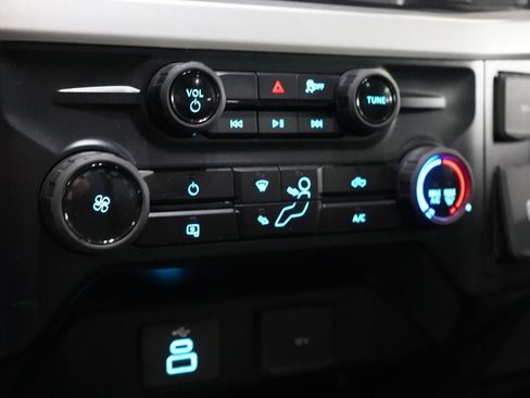 Used 2025 Ford F250 XL AWD/4WD image 19