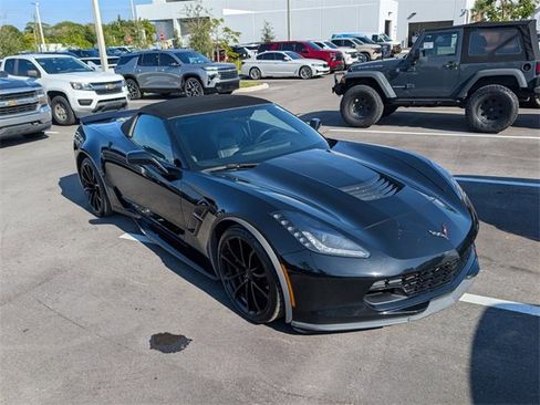 Used 2019 Chevrolet Corvette Grand Sport w/ Carbon Flash Badge Package image 2