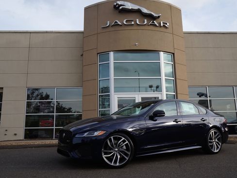 Used 2024 Jaguar XF R-Dynamic SE image 1