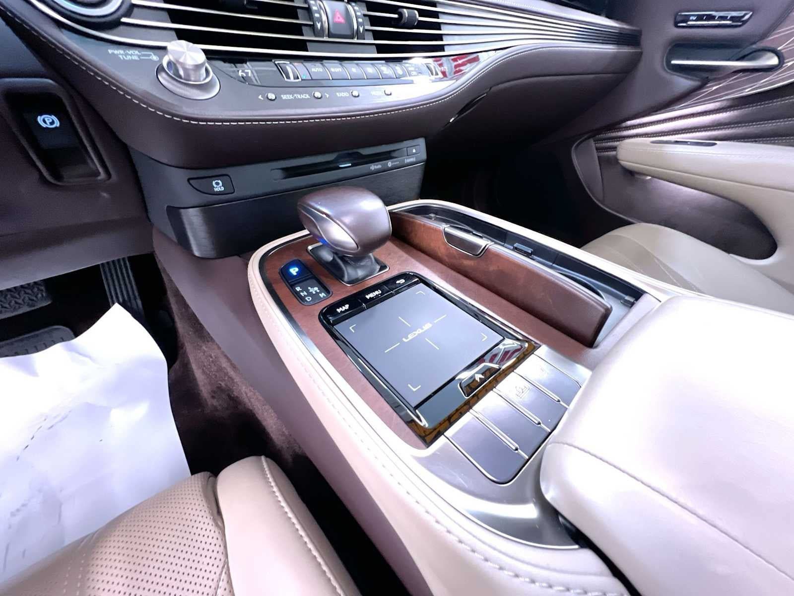 Used 2019 Lexus LS 500 AWD image 29