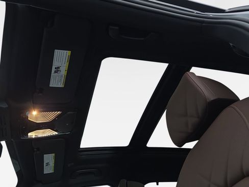 New 2026 BMW X5 xDrive50e w/ Executive Package image 29