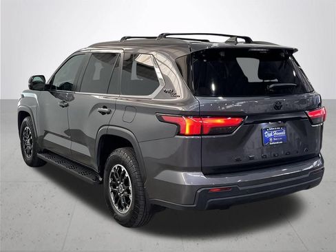 Used 2024 Toyota Sequoia SR5 w/ SR5 Premium Package AWD/4WD image 15