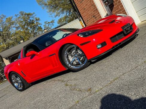 Used 2011 Chevrolet Corvette Grand Sport w/ Preferred Equipment Group image 31