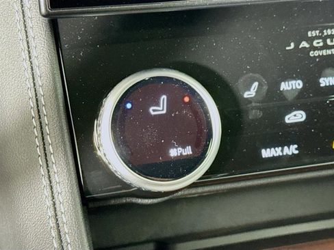 Used 2026 Jaguar F-PACE R-Dynamic S image 23