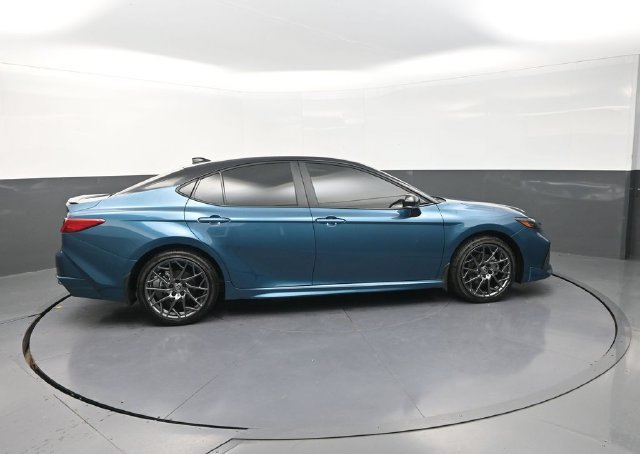 Used 2026 Toyota Camry XSE AWD/4WD image 9