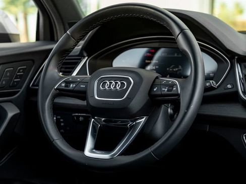 Used 2023 Audi Q5 2.0T Premium Plus AWD/4WD image 22