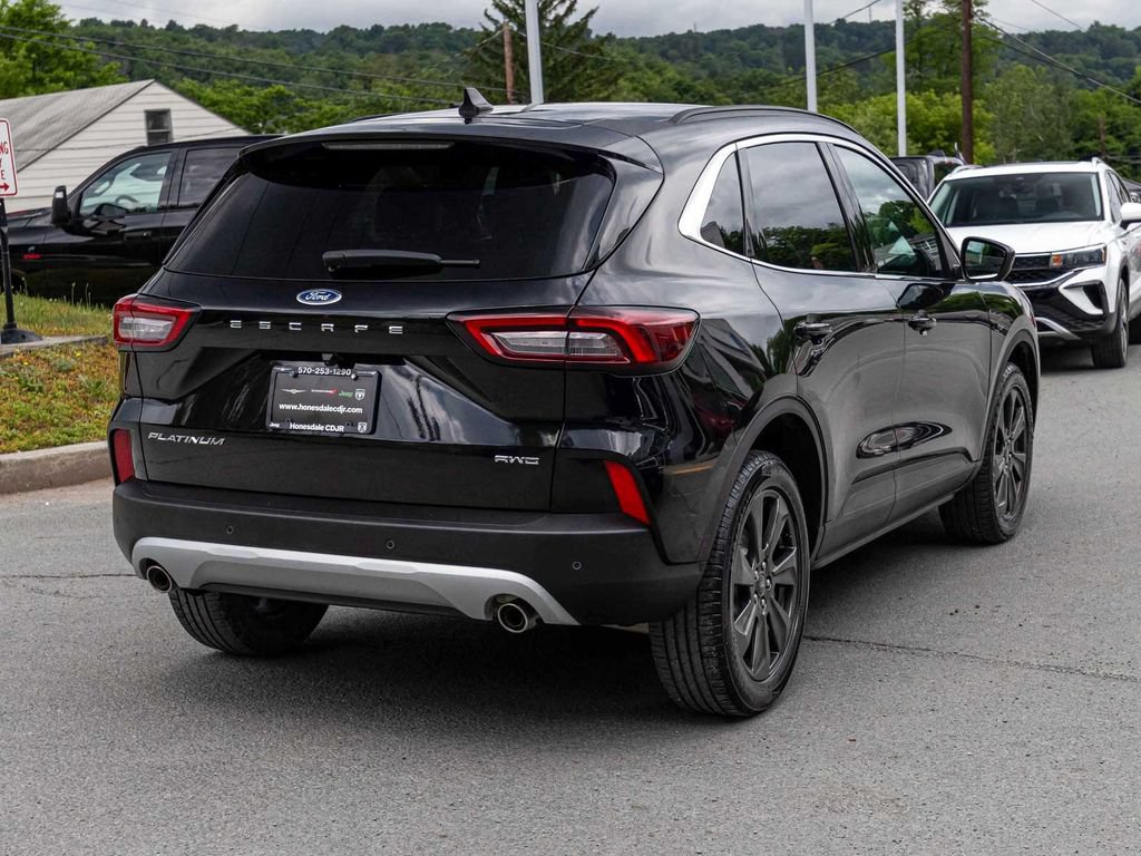 Used 2024 Ford Escape Platinum AWD/4WD image 4
