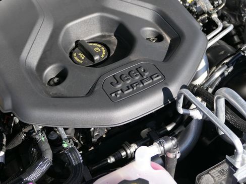 Used 2022 Jeep Grand Cherokee Limited 4xe w/ Luxury Tech Group II image 27